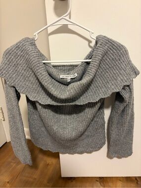 Celebrity Pink Gray Off-Shoulder Ribbed Sweater